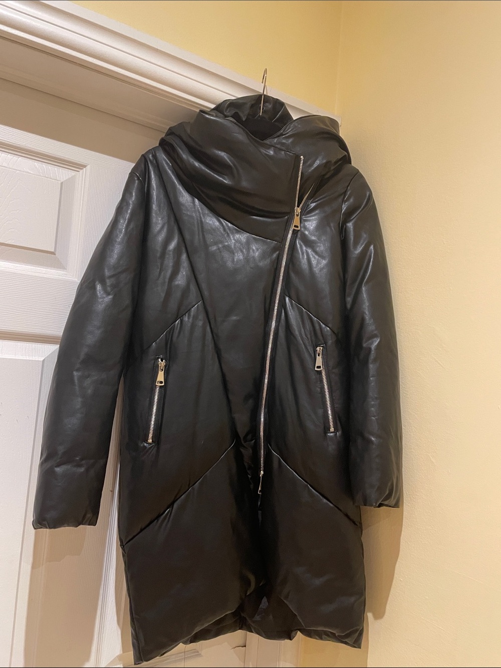 Mardi et les Autres Black Faux Leather Cocoon Hood Puffer Coat Sz S Avant-garde